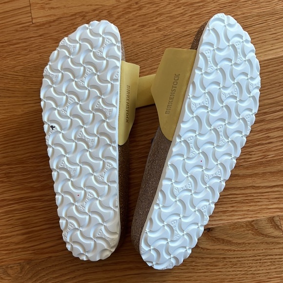 NWT Birkenstock Madrid Ochre Yellow Big Buckle Sandal size 6 - Picture 8 of 12